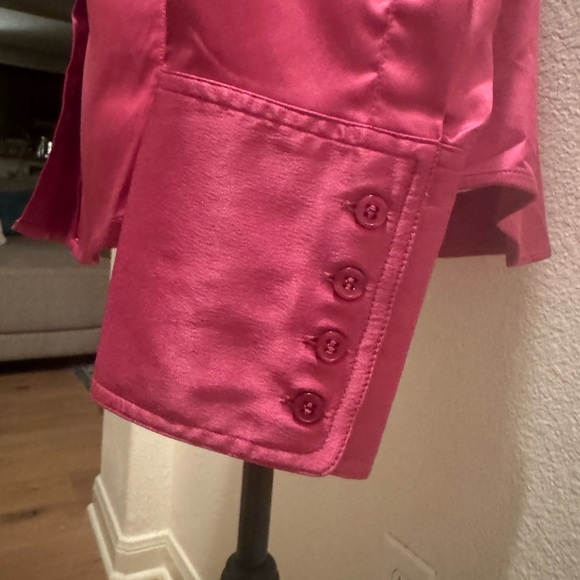 BNWT Hot pink satin button down - Picture 9 of 12